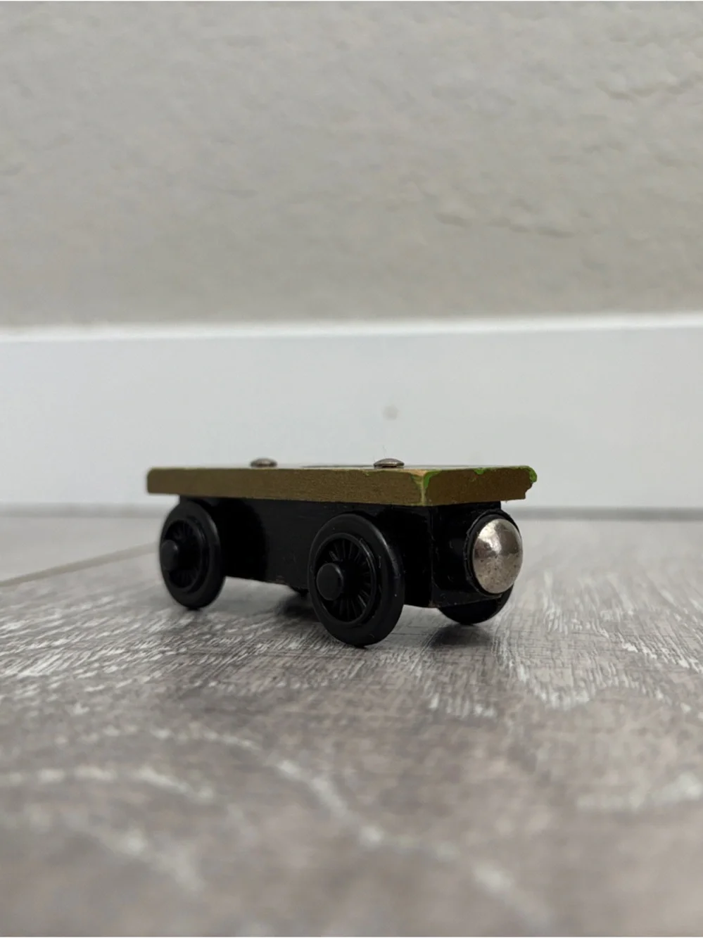 Gold Wooden Flatbed - Thomas & Friends